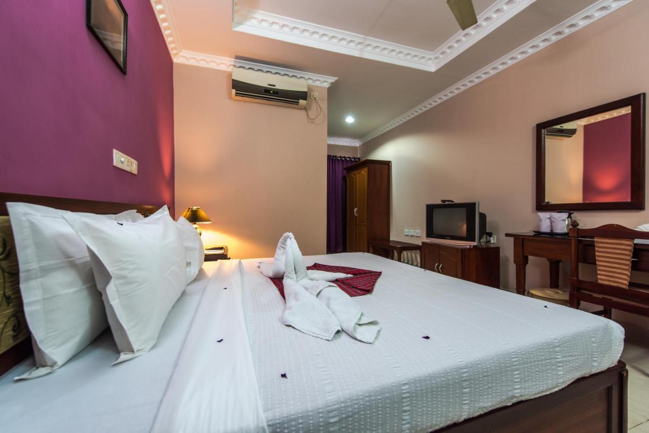 Kallada Hotels And Resorts Thrissur Exterior photo